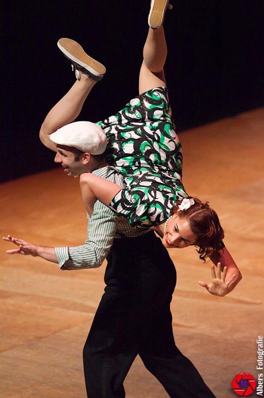 Dance lessons and classes NYC at Dance Manhattan Ballroom Swing Tango Latin studios NYC. 